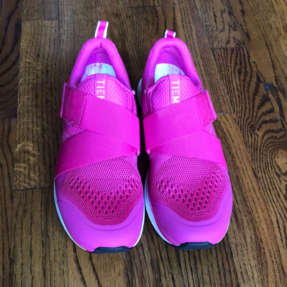 Tiem Slipstream Cycling Shoes in Vivid Pink